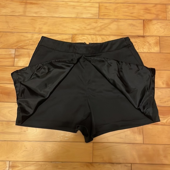 Dynamite shorts - Picture 4 of 4